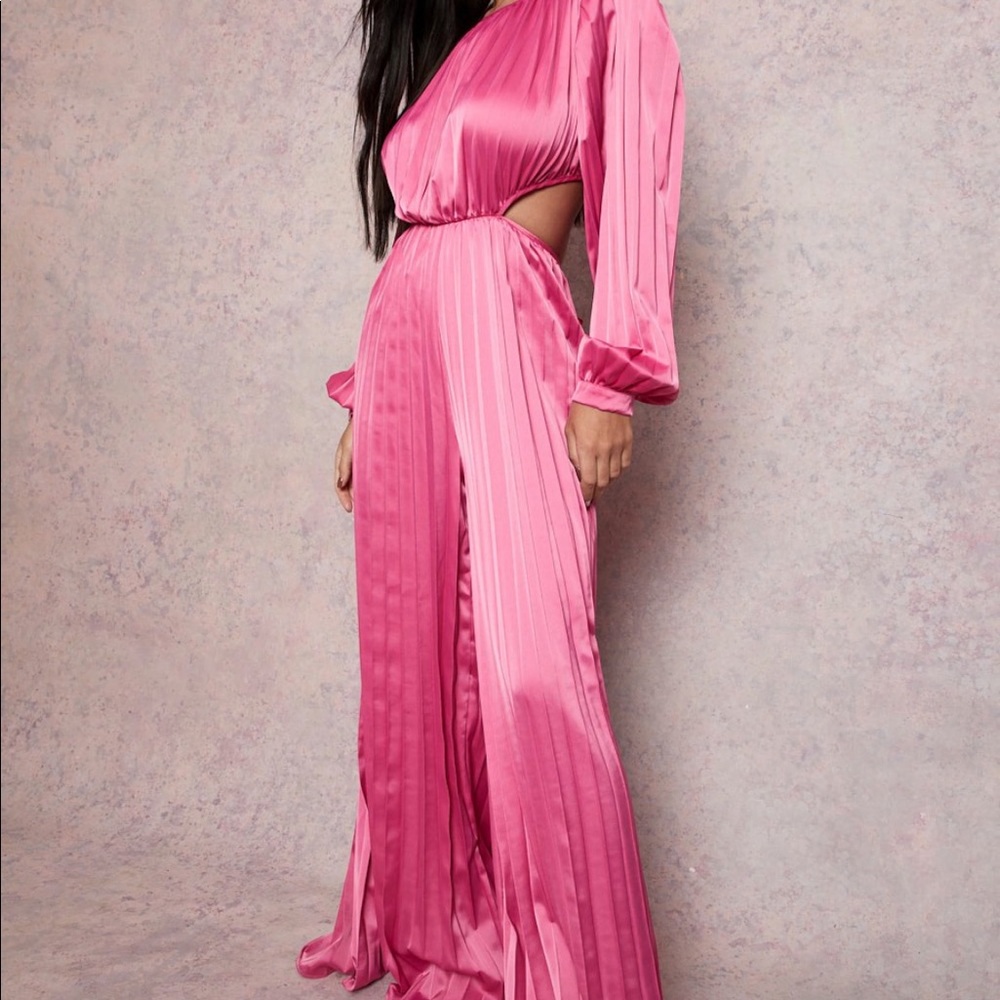 PLEATED CUT OUT WIDE LEG JUMPSUIT